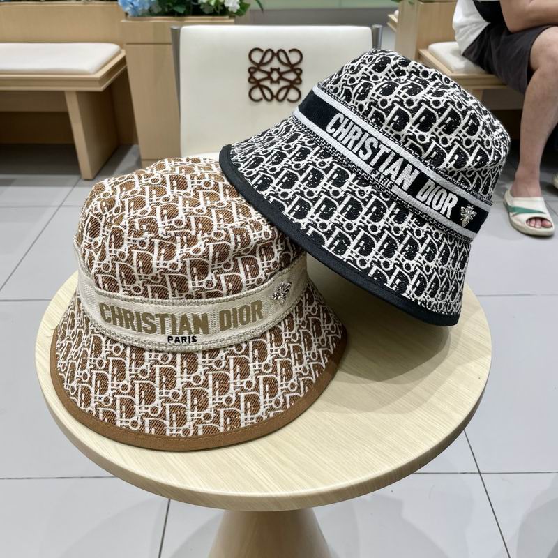 Dior hat 062702